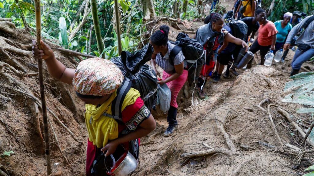 Którędy do USA? Niebezpieczna droga tysięcy ludzi z Ameryki Płd. przez dżunglę.