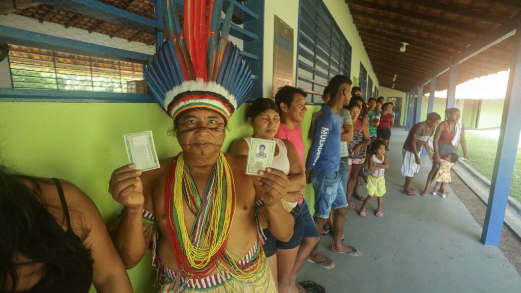 Dlaczego Brazylia skręca w lewo?