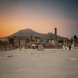 Abenomics, długowieczny beton i upwelling