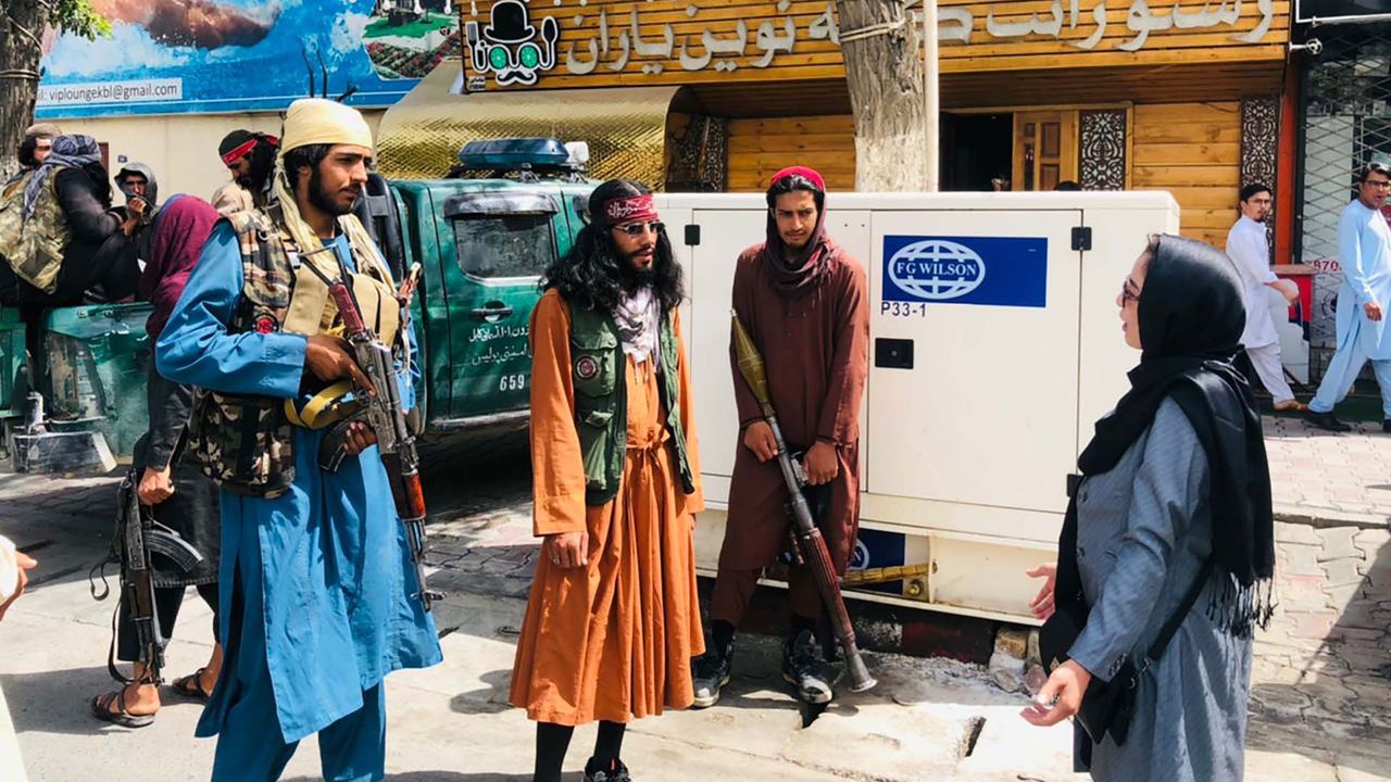 Co dzieje się w Afganistanie?